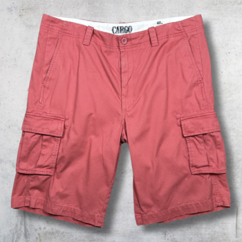 SHORT CARGO ROUNDTREE & YORKE W40